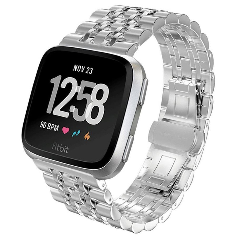 fitbit versa with metal band